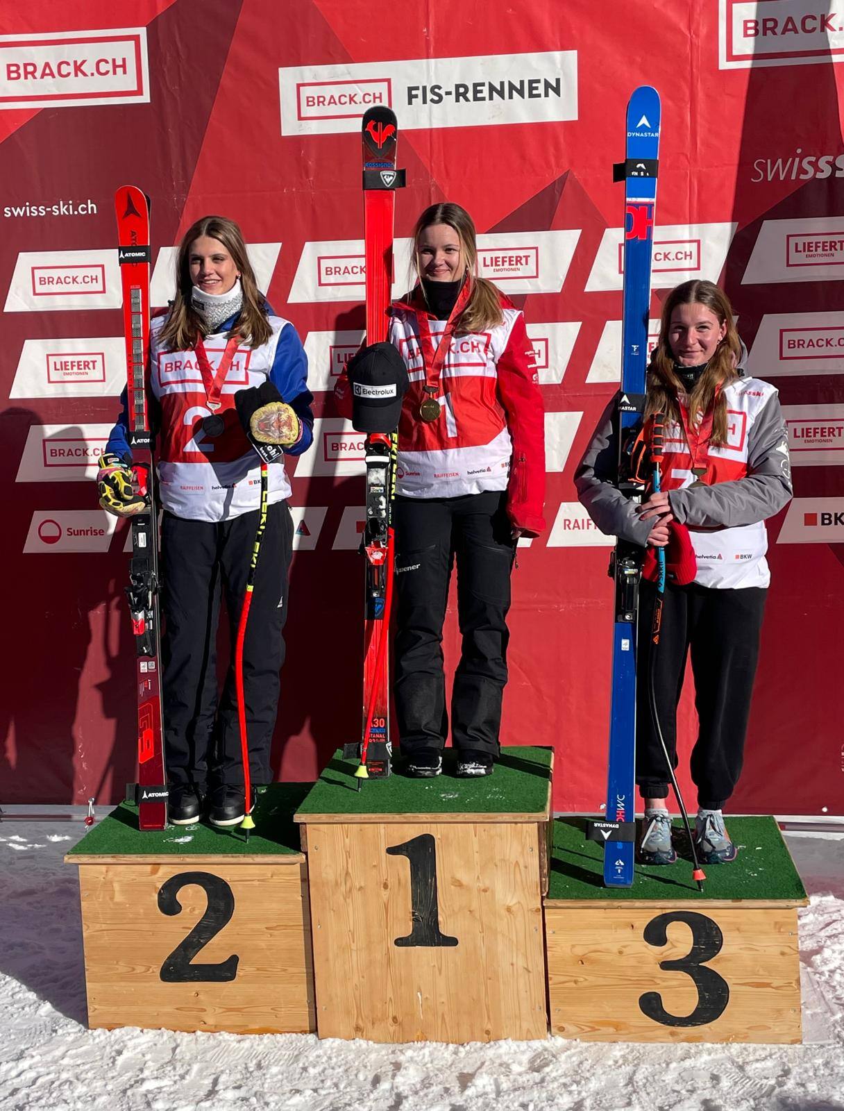 Ladina Christen sichert sich den Schweizermeistertitel der Juniorinnen in der Abfahrt